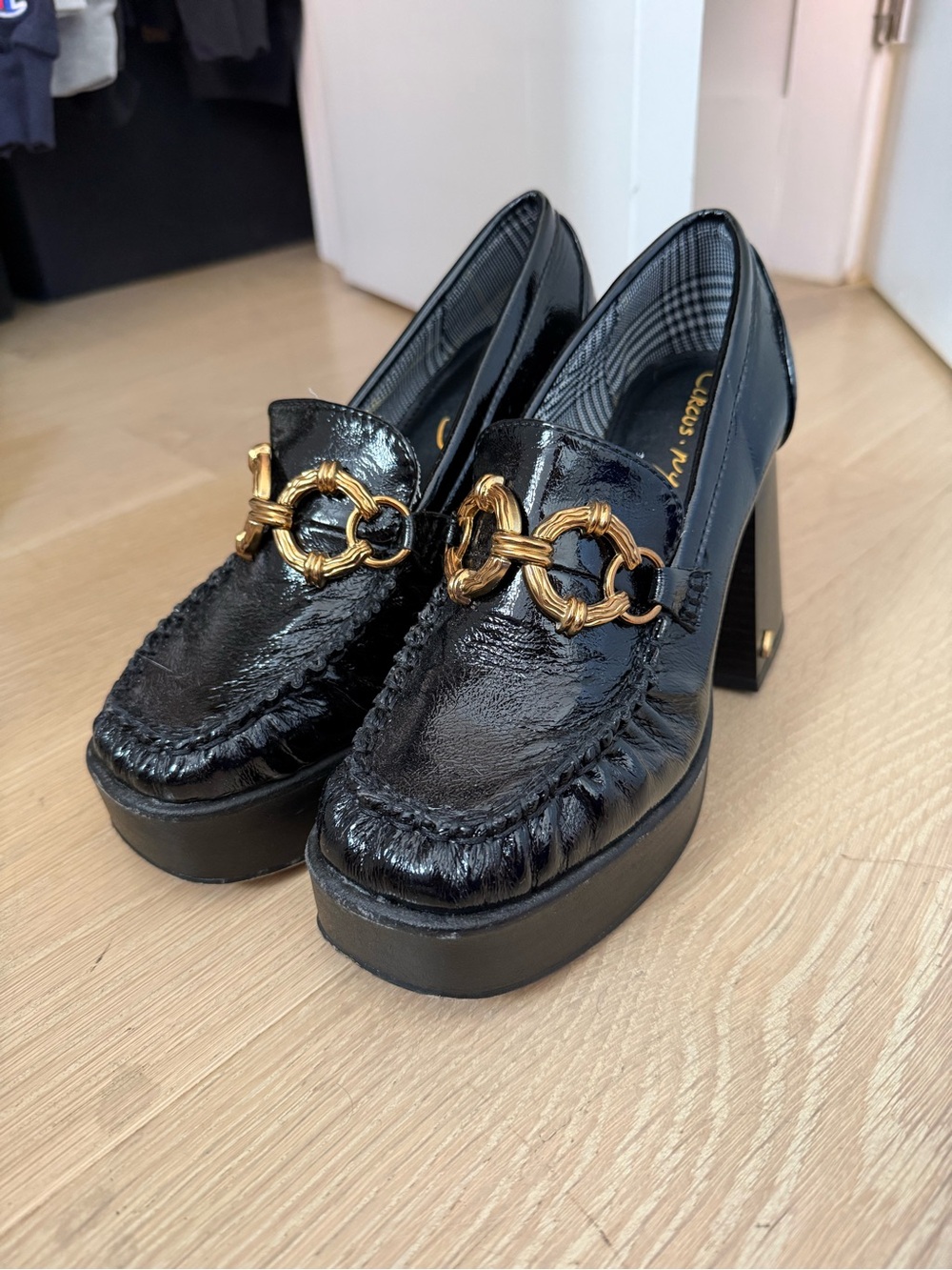 Circus by Sam Edelman Black Patent Platform Loafers with Gold Chain